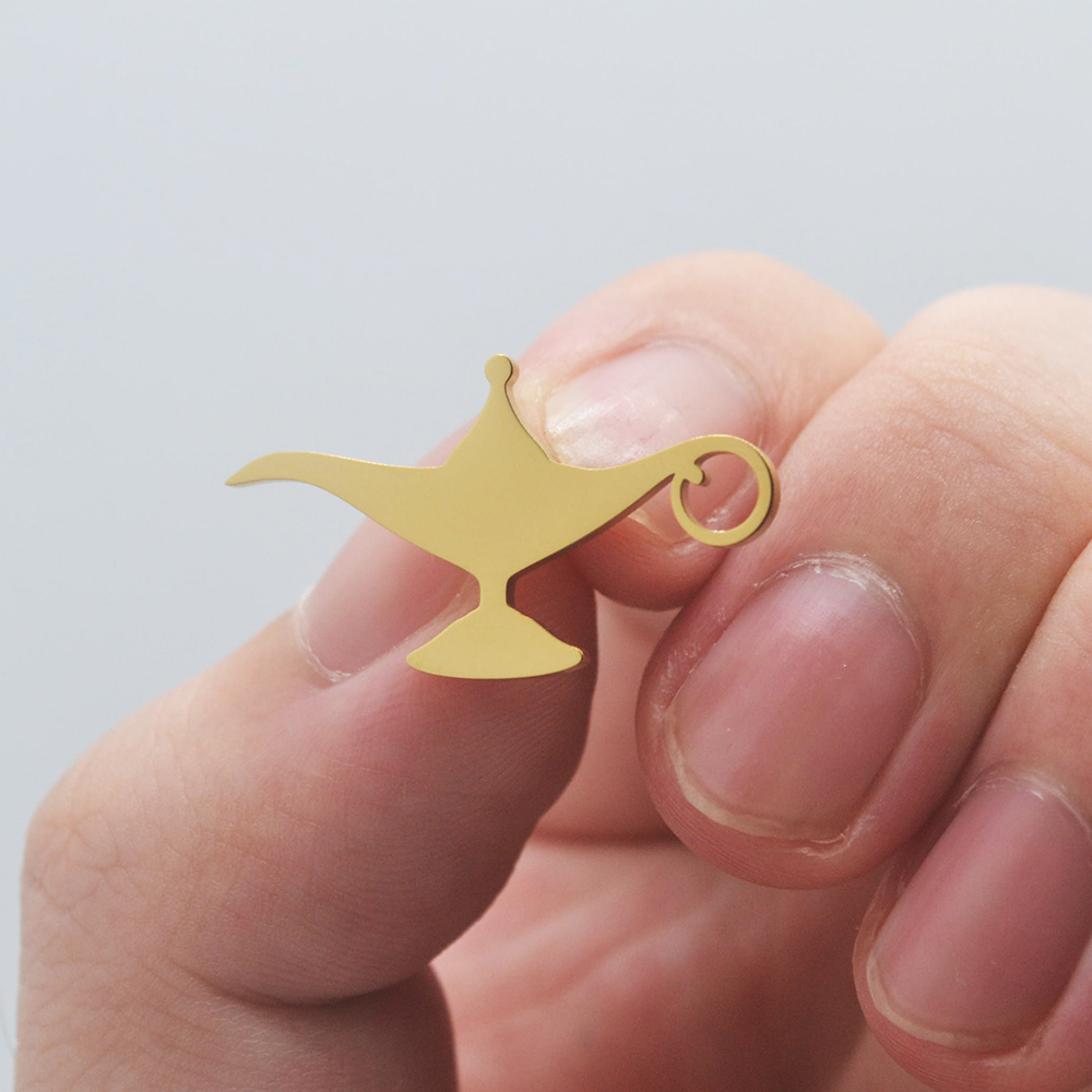 Metal Aladdin Lamp Brooch  Vin - Collectible Vintage Lamps 评论和价格