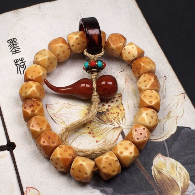 Bone Jadified Old Materials wi - Vintage Collectibles And More 评论和价格