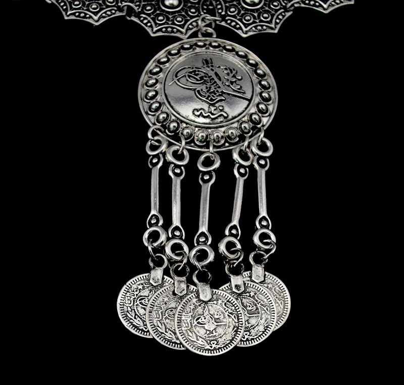 Ethnic Gypsy Vintage Metal Coi - Vintage Collectible Coins 评论和价格